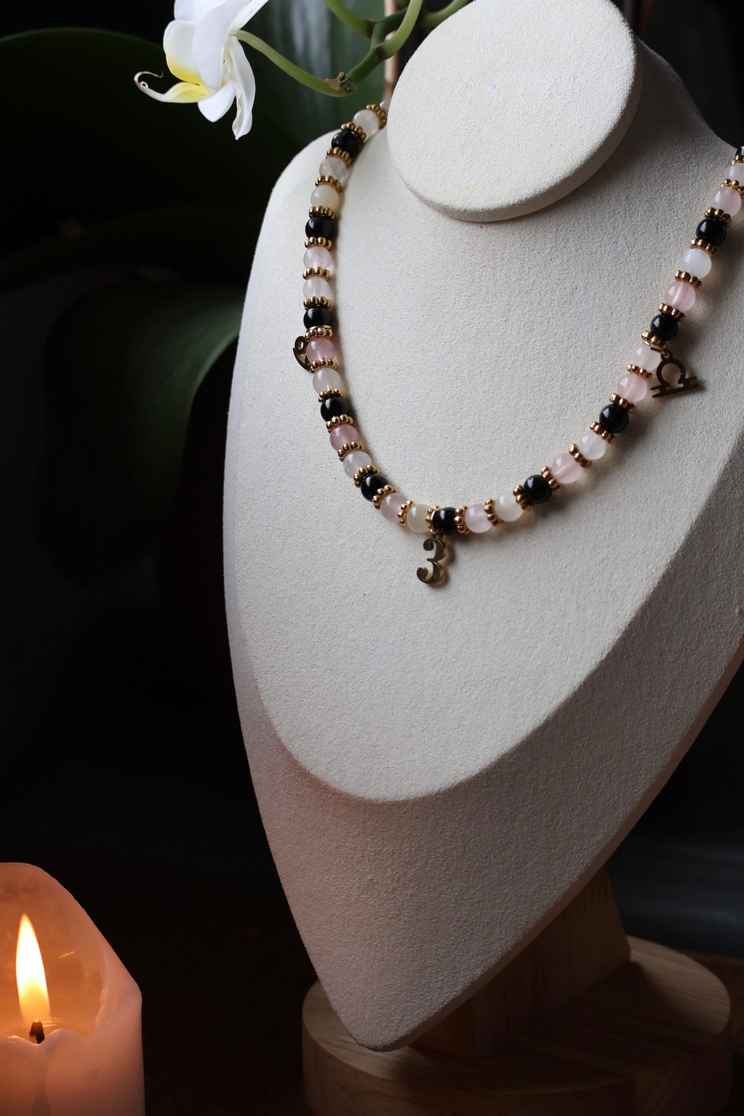 Collier Cancer